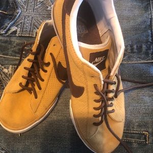 Nike BRS Retro Sneakers